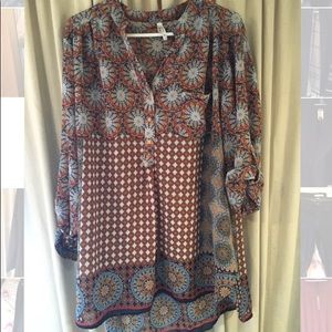 Light weight 3/4 sleeve tunic
